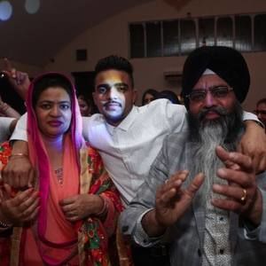 Meet your Posher, Harman